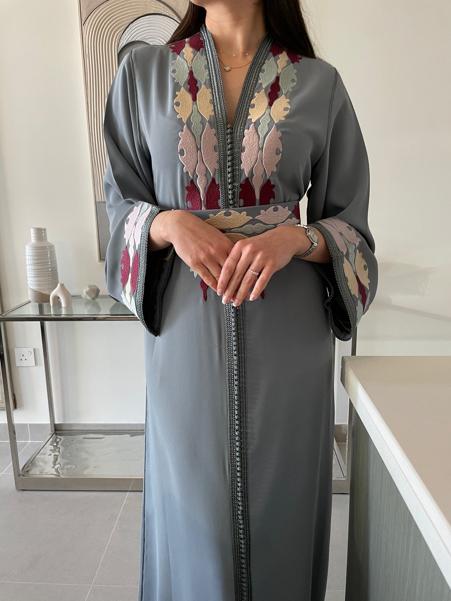 قفطان نايلة
